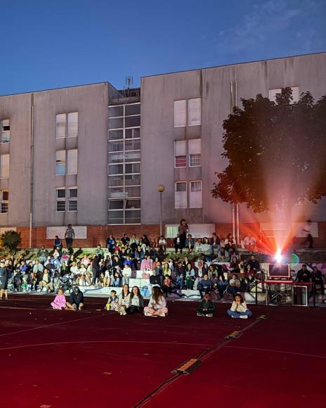 NOITES DE CINEMA AO LUAR - UMA NOITE INESQUECIVEL EM PERAFITA